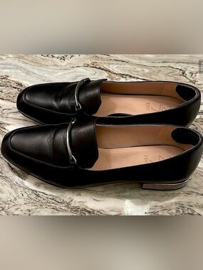 27 EDIT Black Leather Loafers/Decorative Heel/ Style Rita/ Naturalizer
